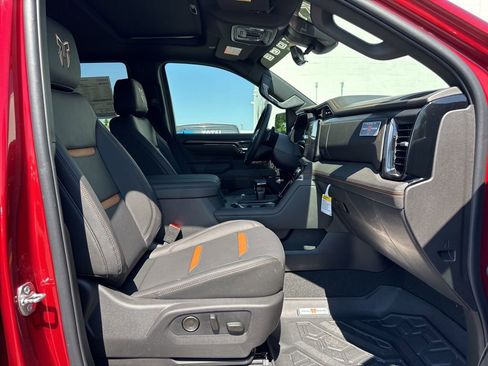 New 2026 GMC Sierra 1500 AT4 w/ AT4 Premium Package AWD/4WD image 19