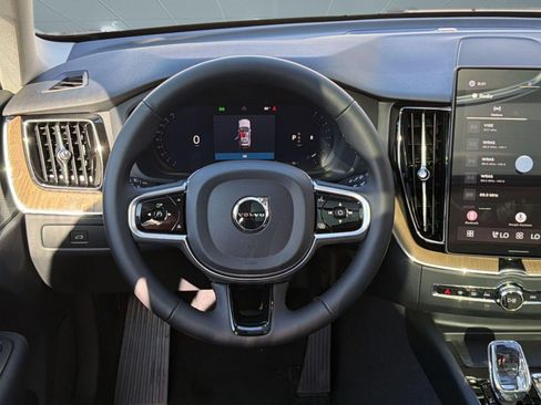 New 2026 Volvo XC60 B5 Plus w/ Climate Package AWD/4WD image 26