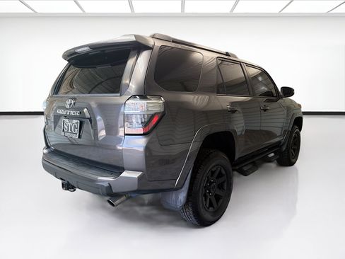 Used 2019 Toyota 4Runner TRD Off-Road Premium AWD/4WD image 4