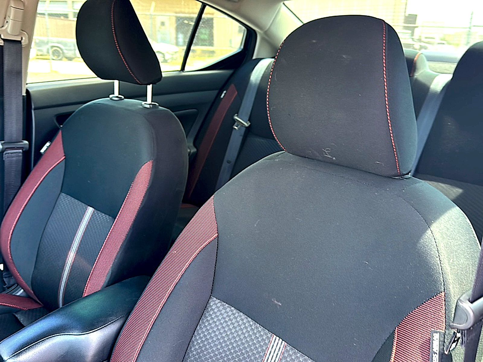 Used 2024 Nissan Versa SR FWD image 14