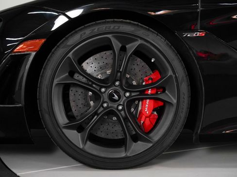Used 2020 McLaren 720S Luxury image 18