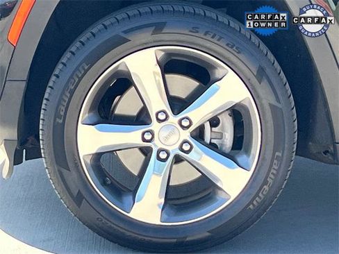 Certified 2022 Jeep Grand Cherokee L Limited image 5