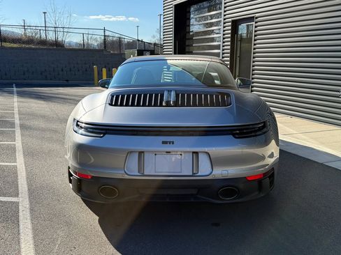 Certified 2022 Porsche 911 Targa 4S image 6