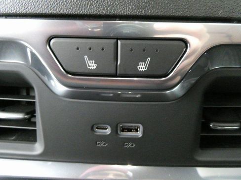 New 2026 GMC Sierra 3500 Denali Ultimate image 18