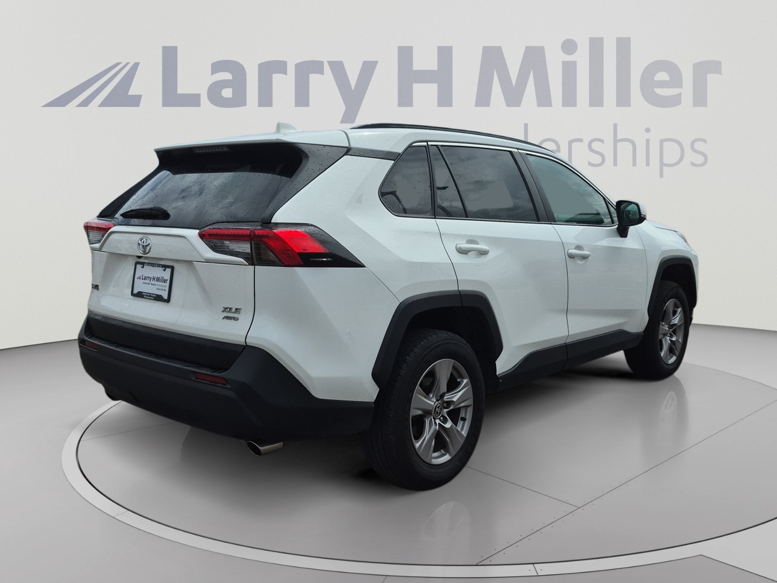 Certified 2025 Toyota RAV4 XLE AWD/4WD image 5