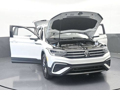 Used 2023 Volkswagen Tiguan SE FWD image 75