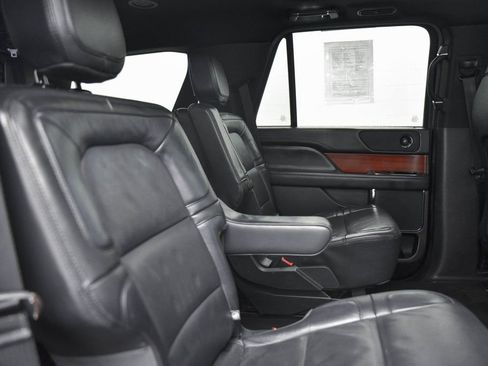 Used 2023 Lincoln Navigator Reserve AWD/4WD image 14