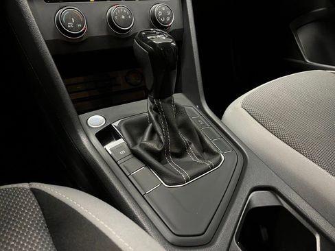 Used 2022 Volkswagen Taos S image 13