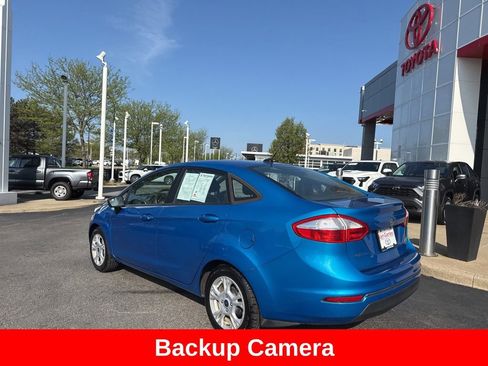 Used 2015 Ford Fiesta SE w/ Comfort Package FWD image 5