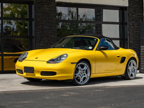 Used 1998 Porsche Boxster RWD image 3