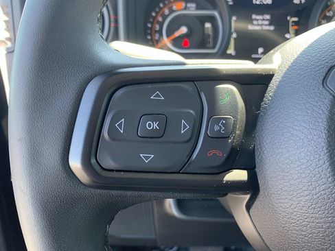 Used 2025 Jeep Wrangler Unlimited Rubicon AWD/4WD image 27
