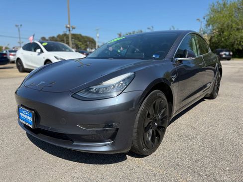 Used 2018 Tesla Model 3 Long Range image 15