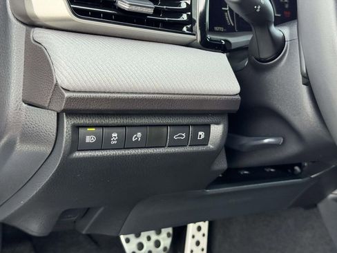 Certified 2025 Toyota Camry SE image 10