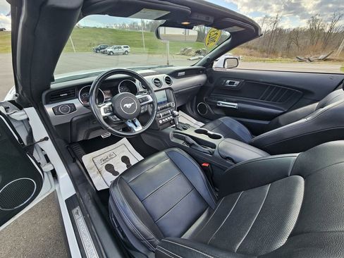 Used 2023 Ford Mustang Premium image 21