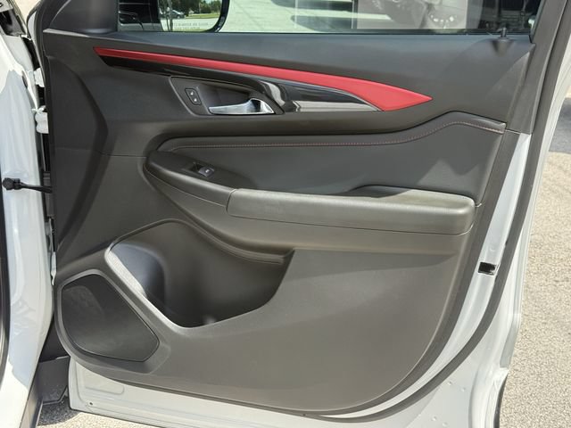 Used 2025 Chevrolet TrailBlazer RS w/ Convenience Package FWD image 36