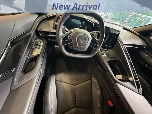 Used 2025 Chevrolet Corvette Stingray Preferred Cpe w/ Z51 Performance Package RWD image 10