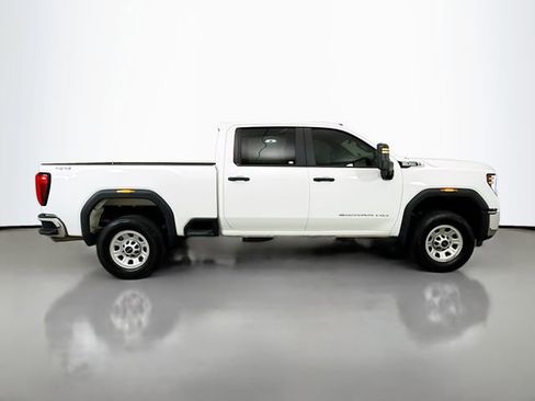 Used 2024 GMC Sierra 2500 Pro w/ Convenience Package image 11