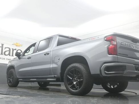 Used 2024 Chevrolet Silverado 1500 Custom w/ Turbomax Blackout Package image 5