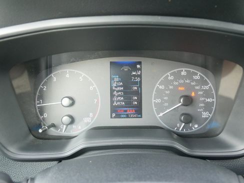 Used 2024 Toyota Corolla Cross LE image 21