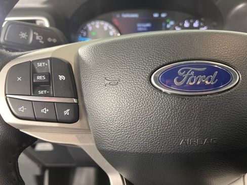 Used 2023 Ford Explorer XLT w/ Equipment Group 202A image 9