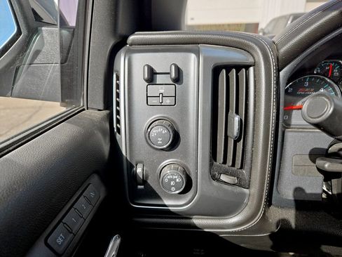 Used 2018 Chevrolet Silverado 1500 LTZ Z71 w/ Redline Edition image 19