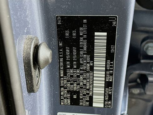 Used 2024 Toyota Corolla Cross LE image 12