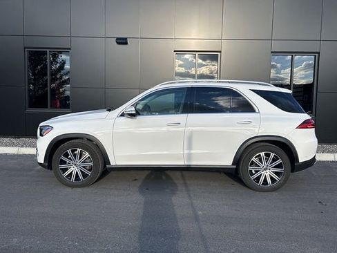 Used 2025 Mercedes-Benz GLE 350 4MATIC image 3