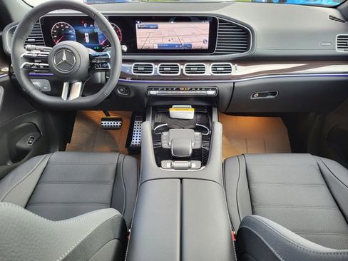 New 2025 Mercedes-Benz GLS 450 4MATIC image 2