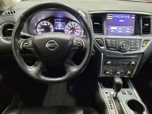 Used 2018 Nissan Pathfinder SL w/ SL Premium Package AWD/4WD image 22