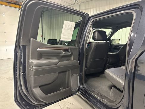 Used 2025 GMC Sierra 1500 SLT image 57