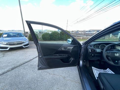 Used 2014 Honda Accord LX image 9