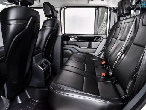 Used 2024 INEOS Grenadier Fieldmaster Edition image 18