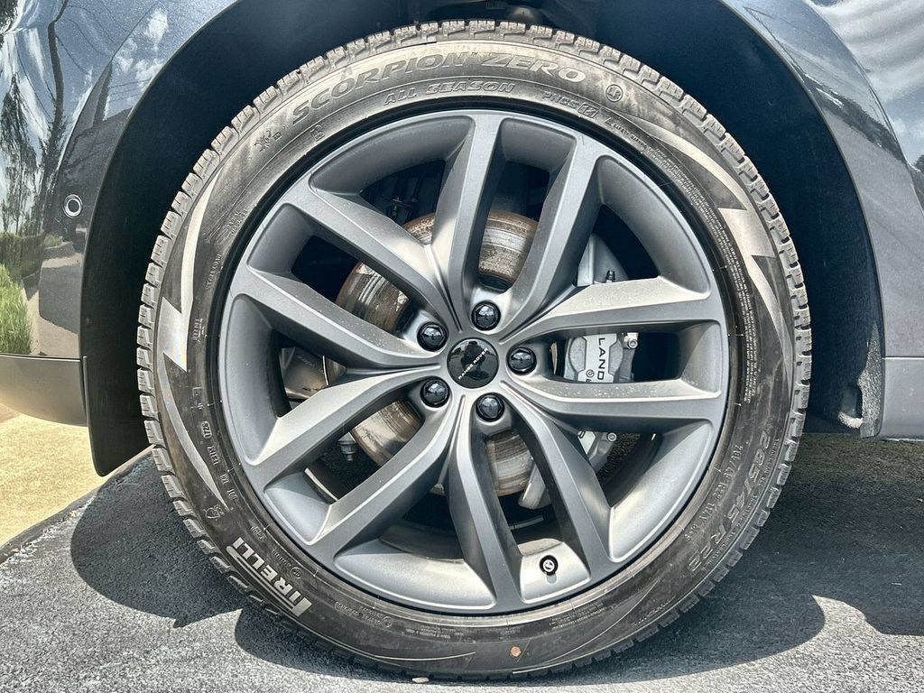 New 2026 Land Rover Range Rover Sport SE AWD/4WD image 10