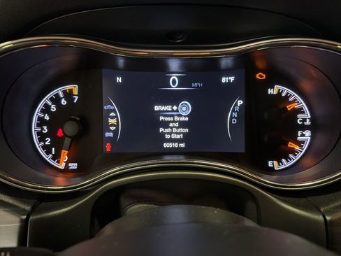 Used 2020 Jeep Grand Cherokee Altitude image 6