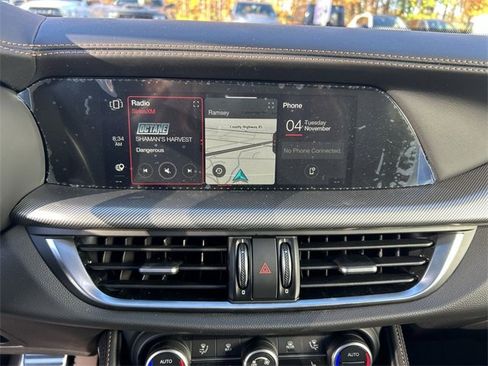 New 2025 Alfa Romeo Stelvio Sprint image 16