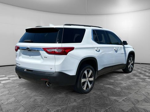 Used 2021 Chevrolet Traverse LT w/ LT Premium Package AWD/4WD image 5
