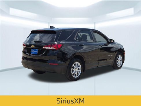 Used 2024 Chevrolet Equinox LS w/ LS Convenience Package FWD image 6