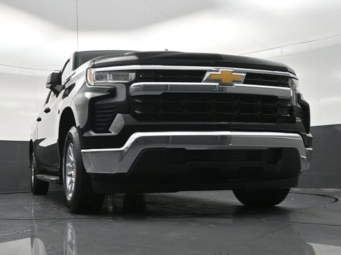 Used 2025 Chevrolet Silverado 1500 LT RWD image 29