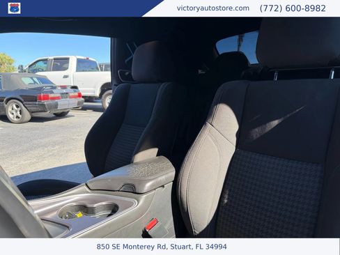Used 2019 Dodge Challenger SXT image 42