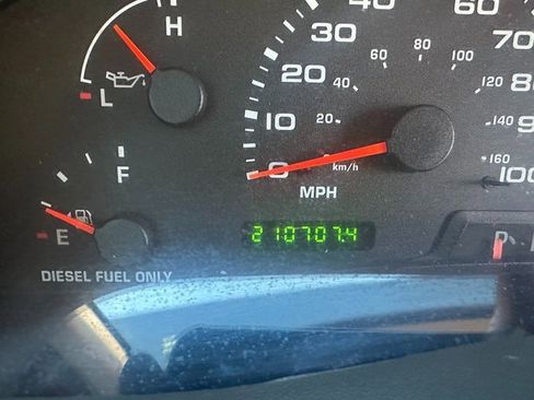 Used 2002 Ford F250 Lariat image 6