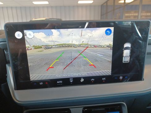 New 2025 Ford Maverick Lobo image 34