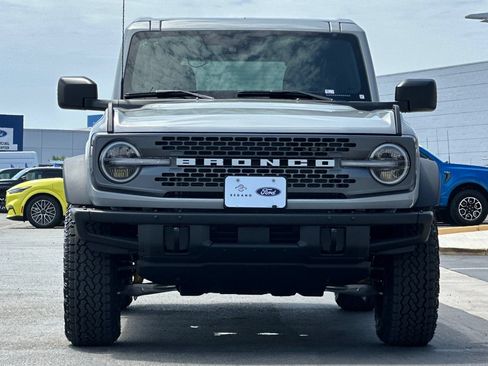 New 2026 Ford Bronco Badlands AWD/4WD image 8
