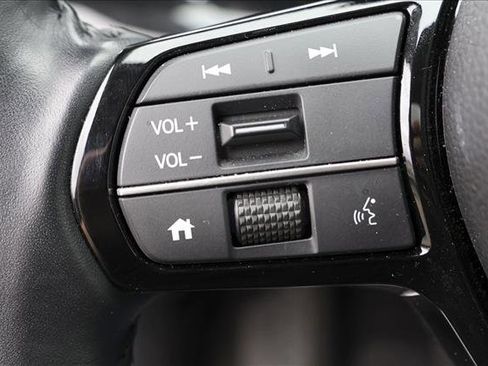 Used 2025 Honda CR-V EX-L image 14