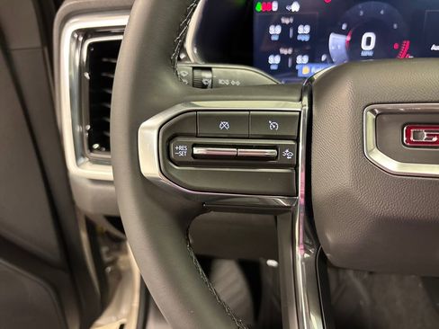 New 2026 GMC Canyon Elevation w/ Convenience Package image 31