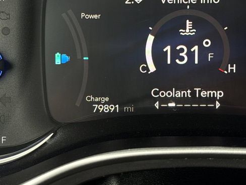 Used 2023 Chrysler Pacifica Touring-L FWD image 29