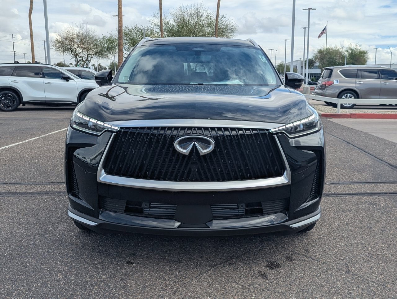 New 2027 INFINITI QX60 Luxe FWD image 8