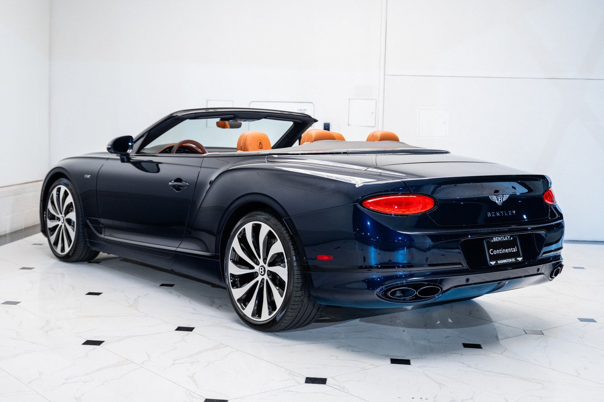 Used 2024 Bentley Continental GT V8 AWD/4WD image 3
