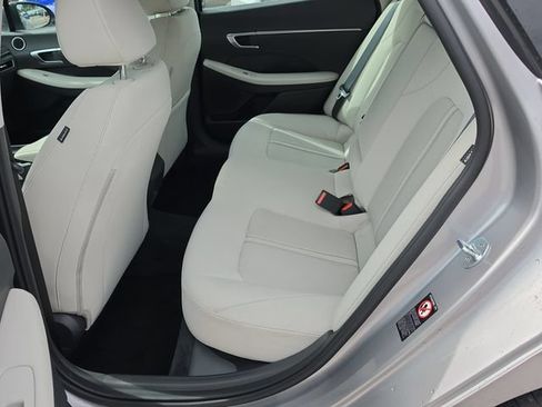 Used 2021 Hyundai Sonata SEL FWD image 16