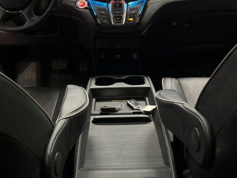 Used 2023 Honda Odyssey Elite image 21