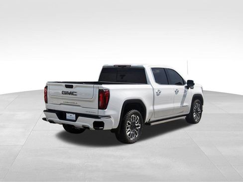 Used 2024 GMC Sierra 1500 Denali Ultimate AWD/4WD image 4